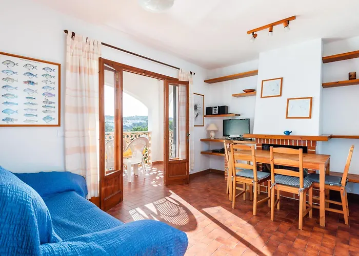 Ullastres Iii Apartman *